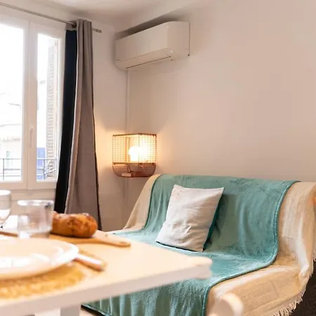 Climatise Dans Le Centre-ville De *